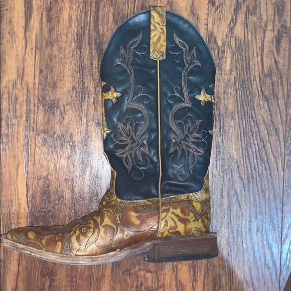 Square Toe Boots - Picture 7 of 12